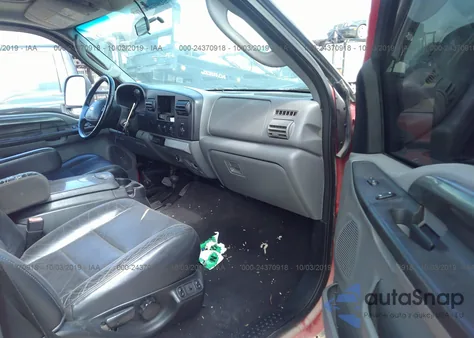 2005 Ford F350 Srw Super Duty из США, поврежденный, VIN MVIN371700IND